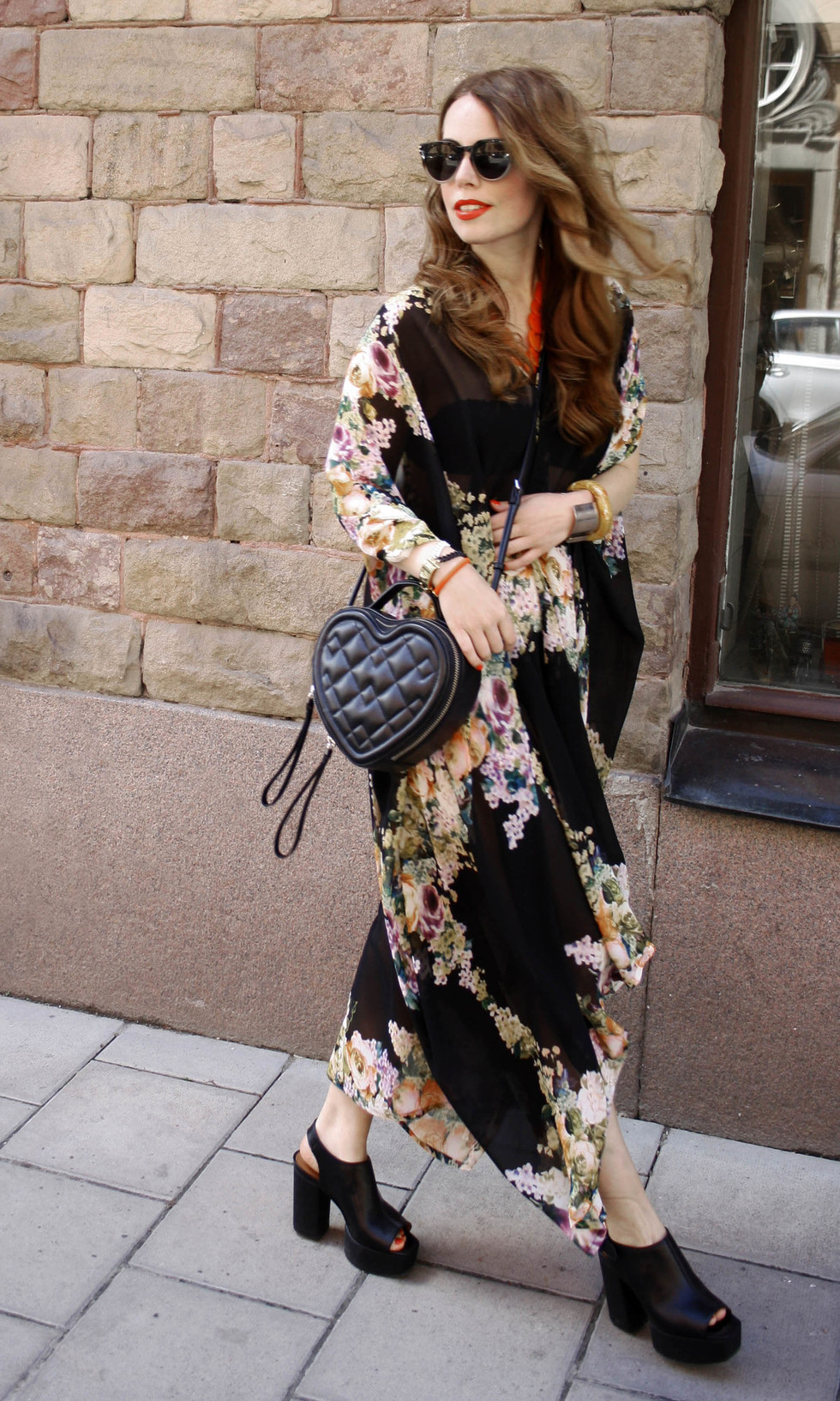 kimonowalk.jpg